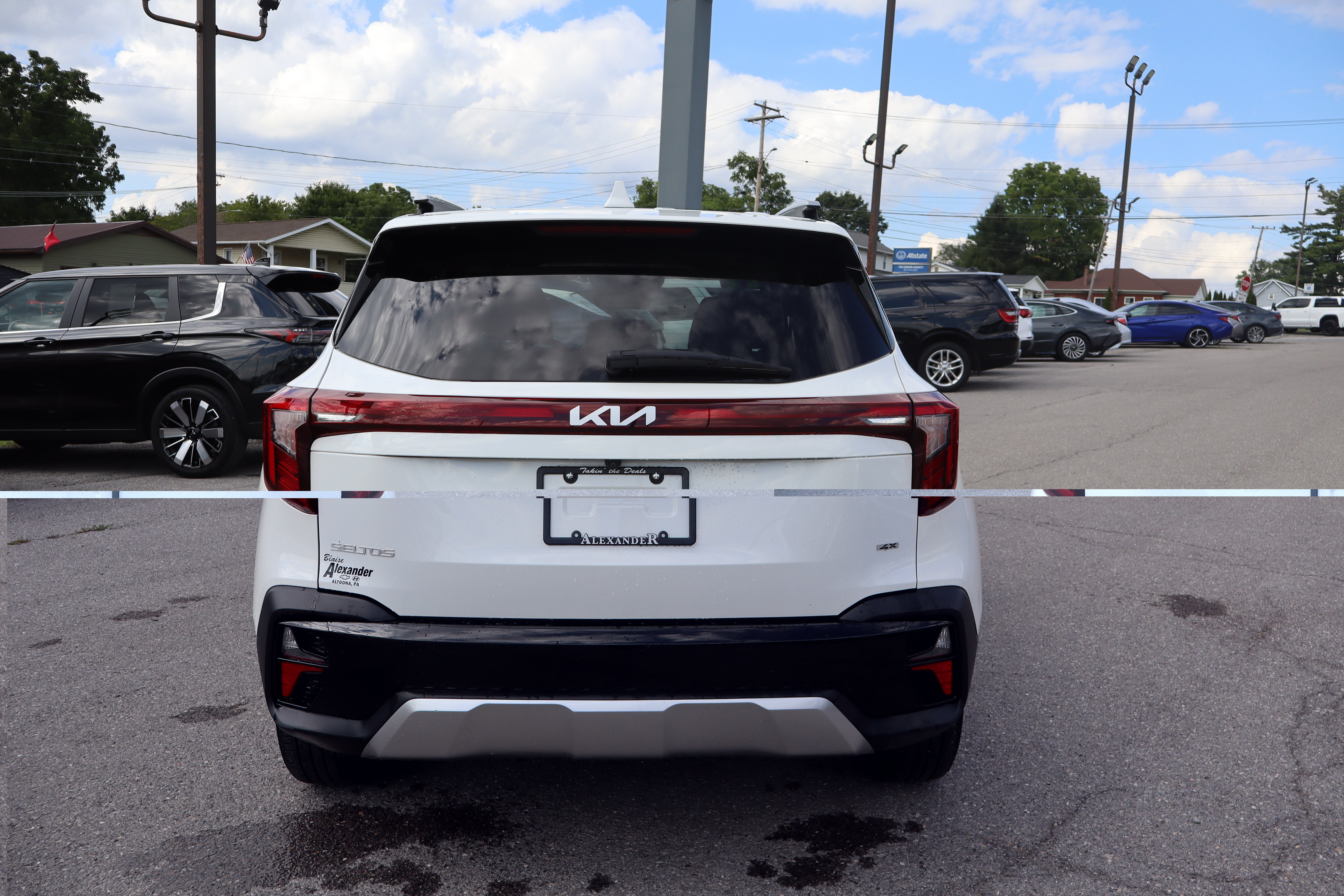 Used 2024 Kia Seltos EX AWD/4WD image 4