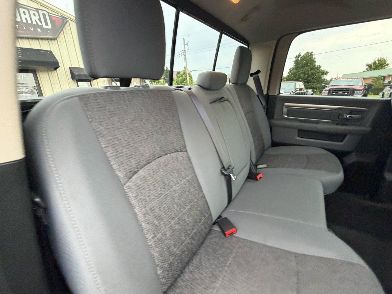 Used 2016 RAM 1500 Big Horn AWD/4WD image 35