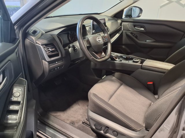 Used 2026 Nissan Rogue SV AWD/4WD image 7