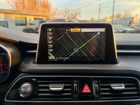 Used 2020 Genesis G70 2.0T image 36