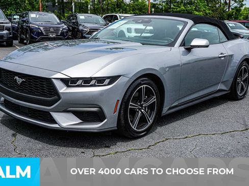Used 2025 Ford Mustang Premium RWD image 2