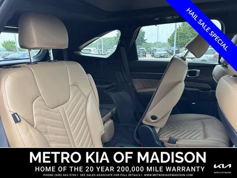 Used 2025 Kia Sorento SX Prestige w/ Olive Brown Leather Package AWD/4WD image 46