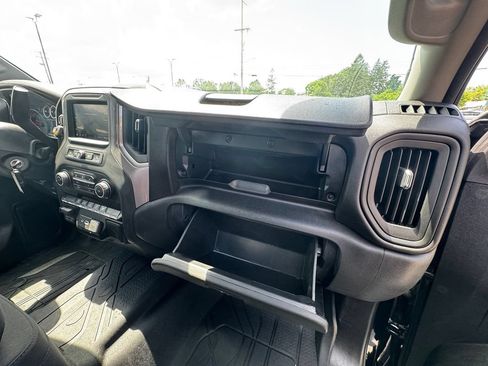 Used 2022 Chevrolet Silverado 2500 Custom w/ Custom Value Package AWD/4WD image 28