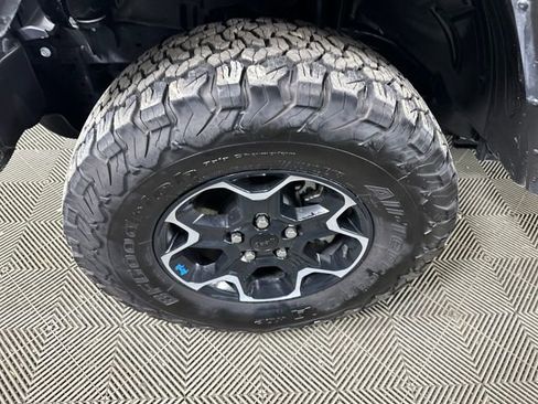 Used 2022 Jeep Wrangler Unlimited Rubicon 4xe w/ Cold Weather Group image 9