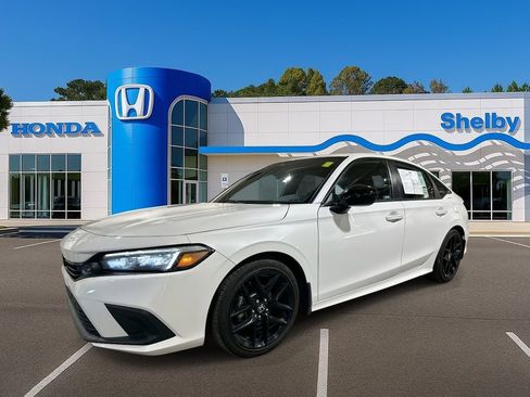 Used 2023 Honda Civic Sport image 4