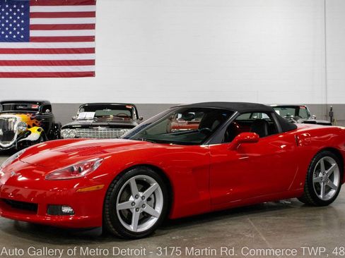 Used 2006 Chevrolet Corvette Convertible image 2