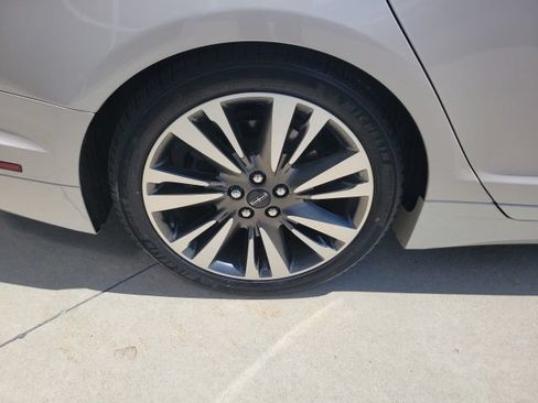 Used 2019 Lincoln MKZ Reserve AWD/4WD image 17