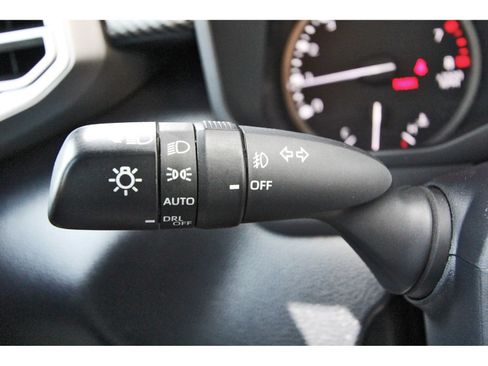 Used 2022 Toyota Tundra SR5 AWD/4WD image 16