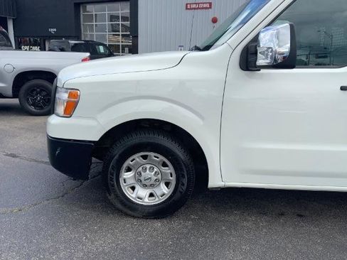 Used 2018 Nissan NV 3500 SV w/ Navigation Package RWD image 30