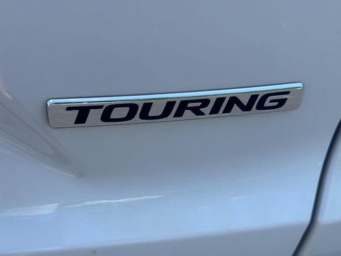 Used 2020 Honda CR-V Touring image 5
