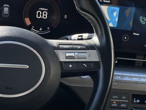 Used 2024 Hyundai Kona SEL image 14