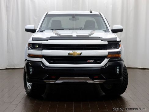 Used 2017 Chevrolet Silverado 1500 LT w/ All Star Edition AWD/4WD image 5