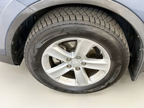 Used 2013 Toyota RAV4 XLE image 11