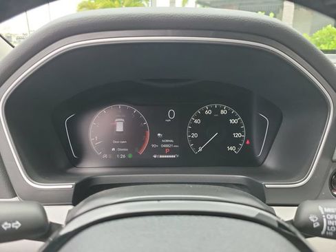 Used 2025 Honda Pilot Touring image 35