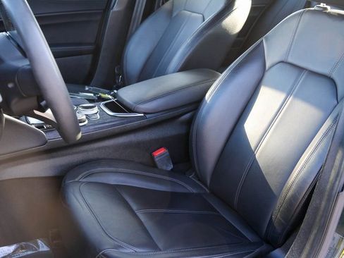 Used 2020 Alfa Romeo Giulia w/ Nero Edizione image 10