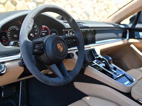 Used 2021 Porsche Panamera GTS AWD/4WD image 15