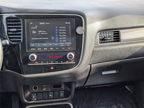 Used 2020 Mitsubishi Outlander SEL image 18