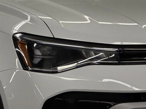 New 2025 Volkswagen Taos SE image 43