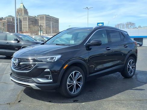 Certified 2023 Buick Encore GX Essence w/ Advanced Technology Package AWD/4WD image 1