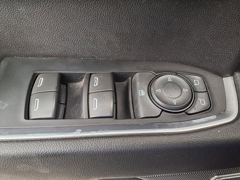 Used 2022 Chevrolet Silverado 1500 RST image 11