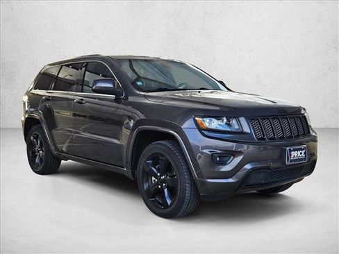 Used 2015 Jeep Grand Cherokee Altitude image 3