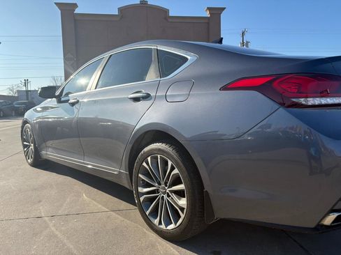 Used 2015 Hyundai Genesis 3.8 w/ Option Group 04 image 4
