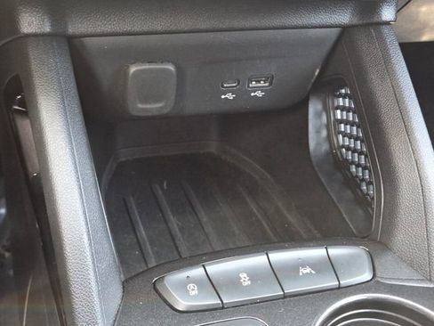 Used 2024 Chevrolet TrailBlazer LT FWD image 27