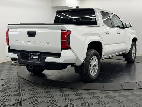 Used 2026 Toyota Tacoma SR5 RWD image 10