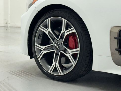 Used 2019 Kia Stinger GT2 image 45