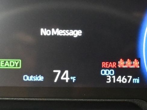 Used 2023 Toyota RAV4 SE w/ Weather & Moonroof Package AWD/4WD image 16