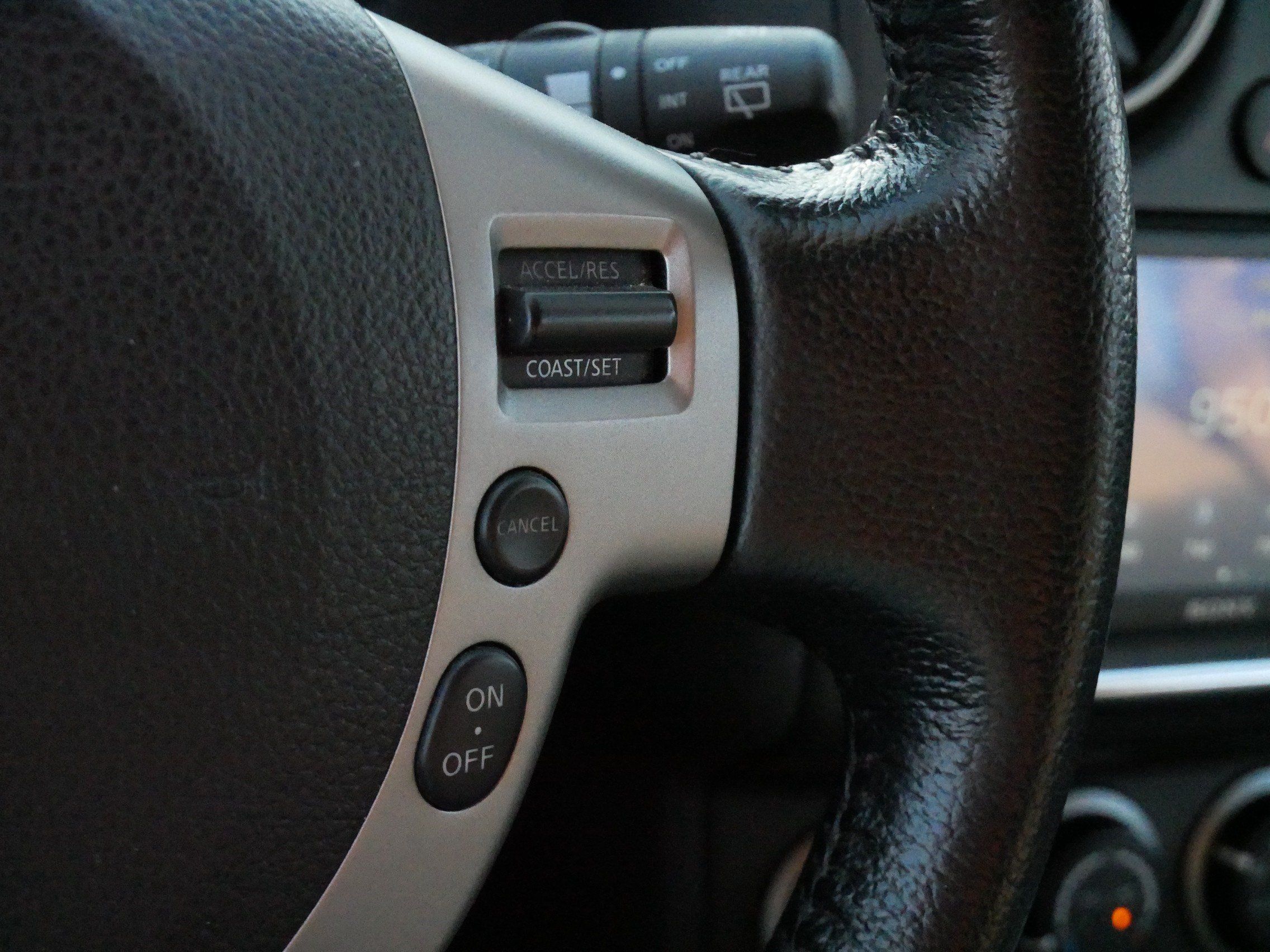 Used 2013 Nissan Rogue SL AWD/4WD image 26
