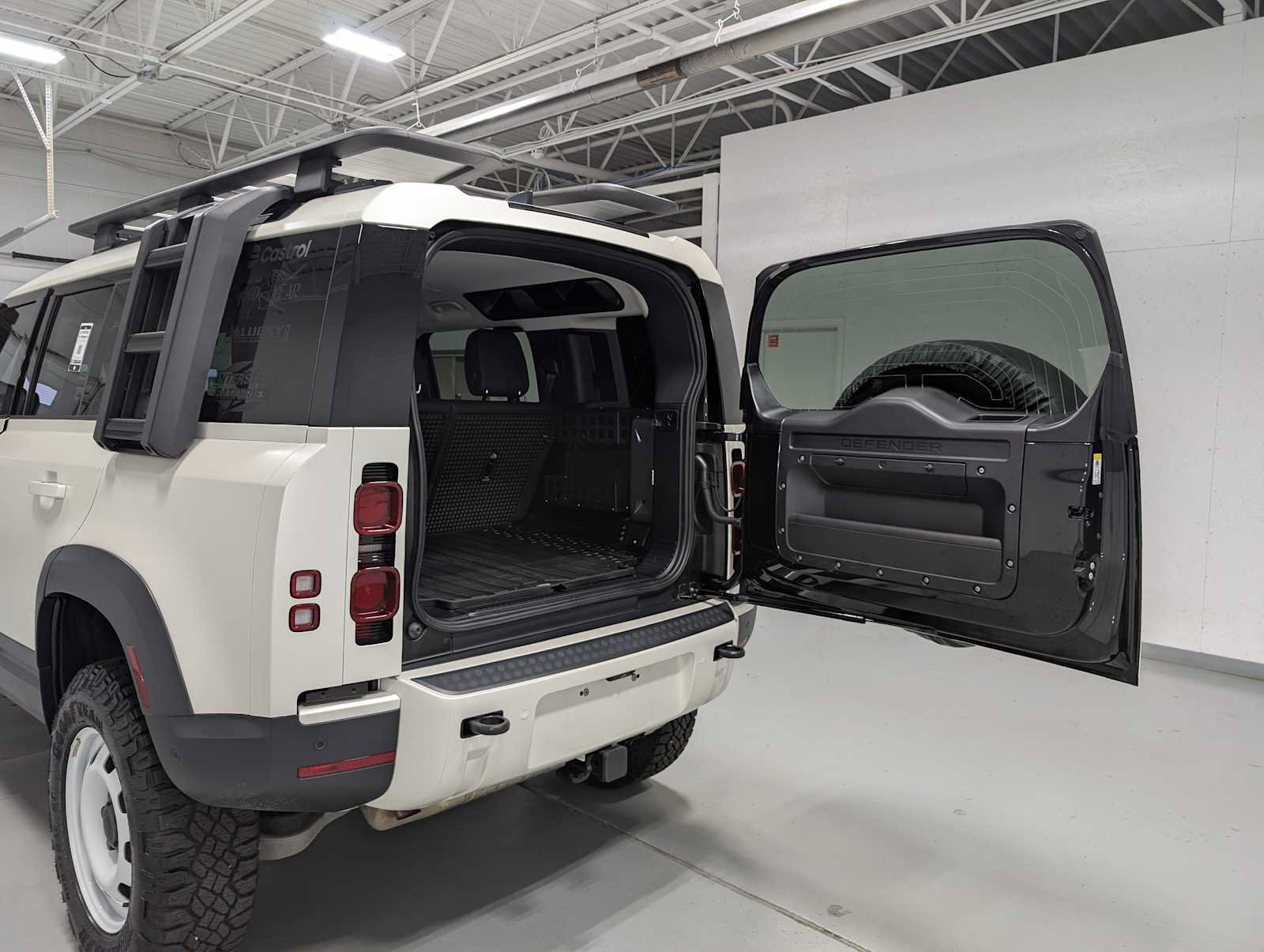 Used 2024 Land Rover Defender 110 S AWD/4WD image 41
