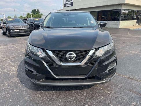 Used 2020 Nissan Rogue Sport S w/ Appearance Package FWD image 2