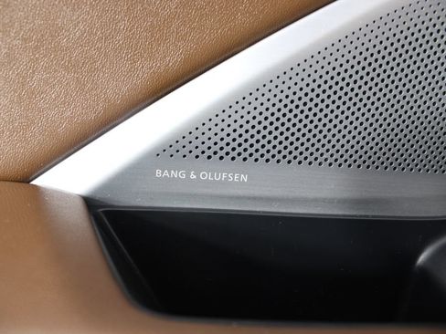 Used 2025 Acura MDX SH-AWD w/ Advance Package image 18