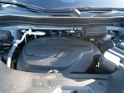 Certified 2024 Honda Passport TrailSport image 32