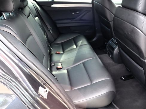 Used 2013 BMW 550i xDrive Sedan AWD/4WD image 19