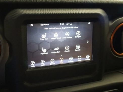 Used 2020 Jeep Gladiator Mojave w/ Cold Weather Group AWD/4WD image 29