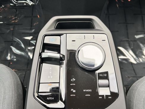 Used 2026 BMW iX xDrive45 image 13