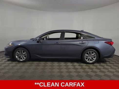 Used 2019 Toyota Avalon XLE w/ Moonroof Package FWD image 5