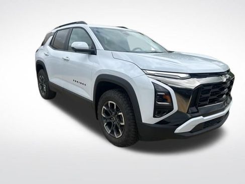 New 2026 Chevrolet Equinox ACTIV AWD/4WD image 7