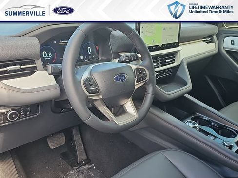 New 2026 Ford Explorer Active w/ Active Comfort Package RWD image 19