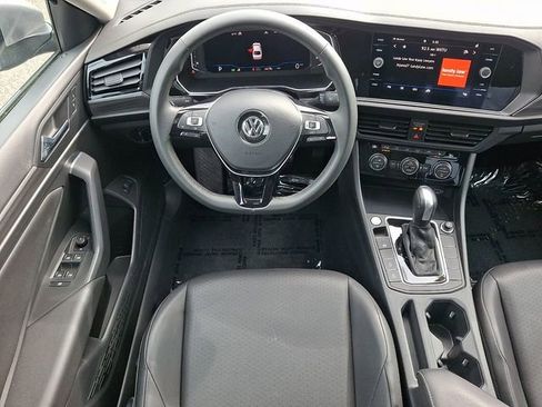 Used 2020 Volkswagen Jetta SEL FWD image 11