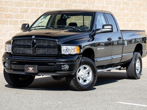 Used 2004 Dodge Ram 2500 Truck SLT w/ Sport Appearance Group AWD/4WD image 1