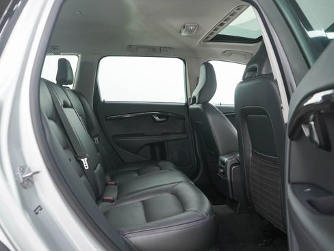 Used 2016 Volvo XC70 T5 Premier w/ Protection Package image 12