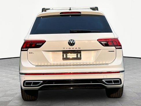 Used 2022 Volkswagen Tiguan SEL R-Line AWD/4WD image 5