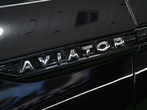 Used 2023 Lincoln Aviator Black Label w/ Jet Package AWD/4WD image 3