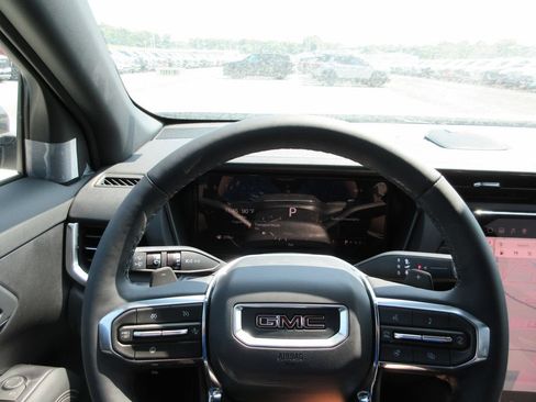 New 2027 GMC Terrain Elevation w/ Elevation Premium Package FWD image 17