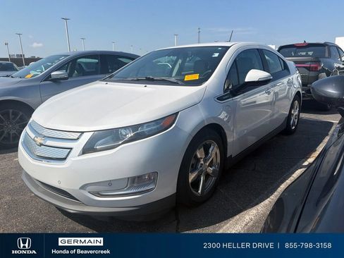 Used 2015 Chevrolet Volt Premium w/ Premium Trim Package FWD image 1