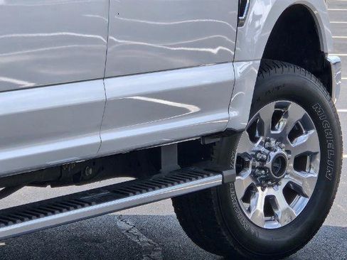 Certified 2019 Ford F250 Lariat w/ Lariat Ultimate Package AWD/4WD image 14