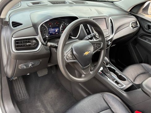 Used 2022 Chevrolet Equinox LT image 15